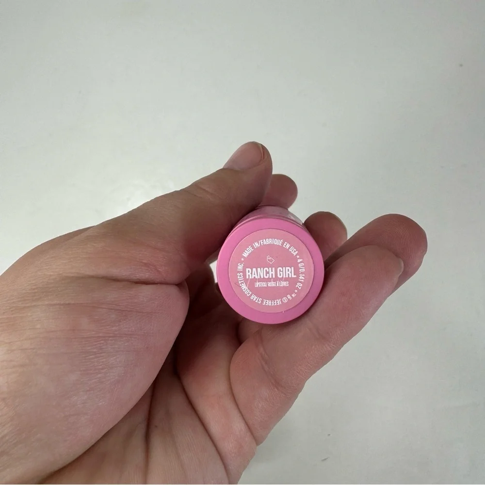 Jeffree Star Trap Lipstick in‎ Ranch Girl